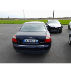 Pare boue avant droit AUDI A4 2