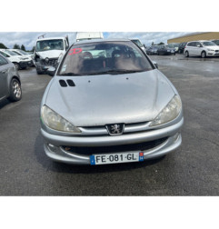 Attache ceinture avant gauche PEUGEOT 206