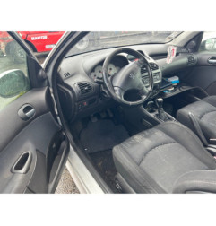 Attache ceinture avant gauche PEUGEOT 206