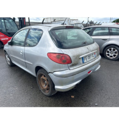 Attache ceinture avant gauche PEUGEOT 206