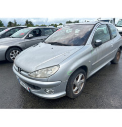 Attache ceinture avant gauche PEUGEOT 206