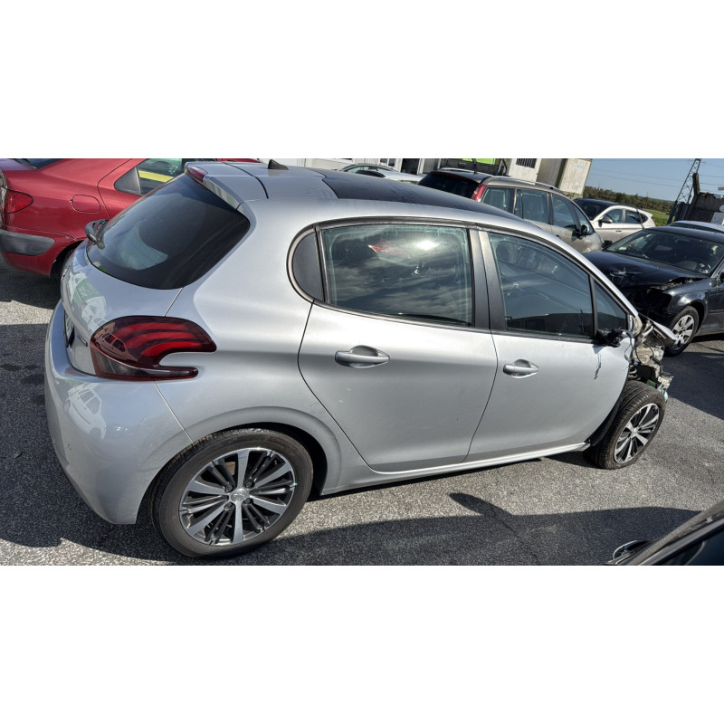 Interrupteur de leve vitre avant droit PEUGEOT 208 1 Photo n°18