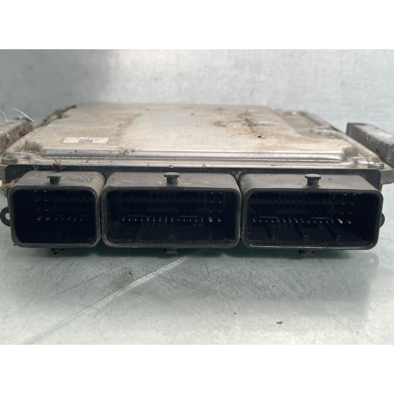 Calculateur moteur RENAULT MASTER 3 Photo n°3