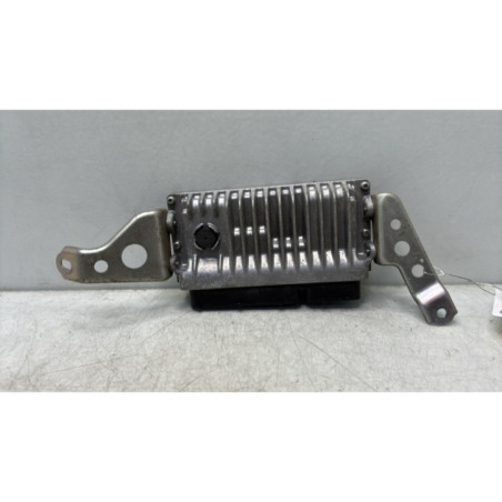 Calculateur moteur TOYOTA YARIS 3 Photo n°1