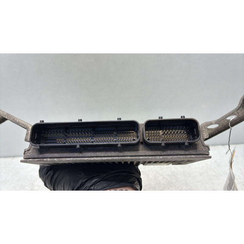 Calculateur moteur TOYOTA YARIS 3 Photo n°4