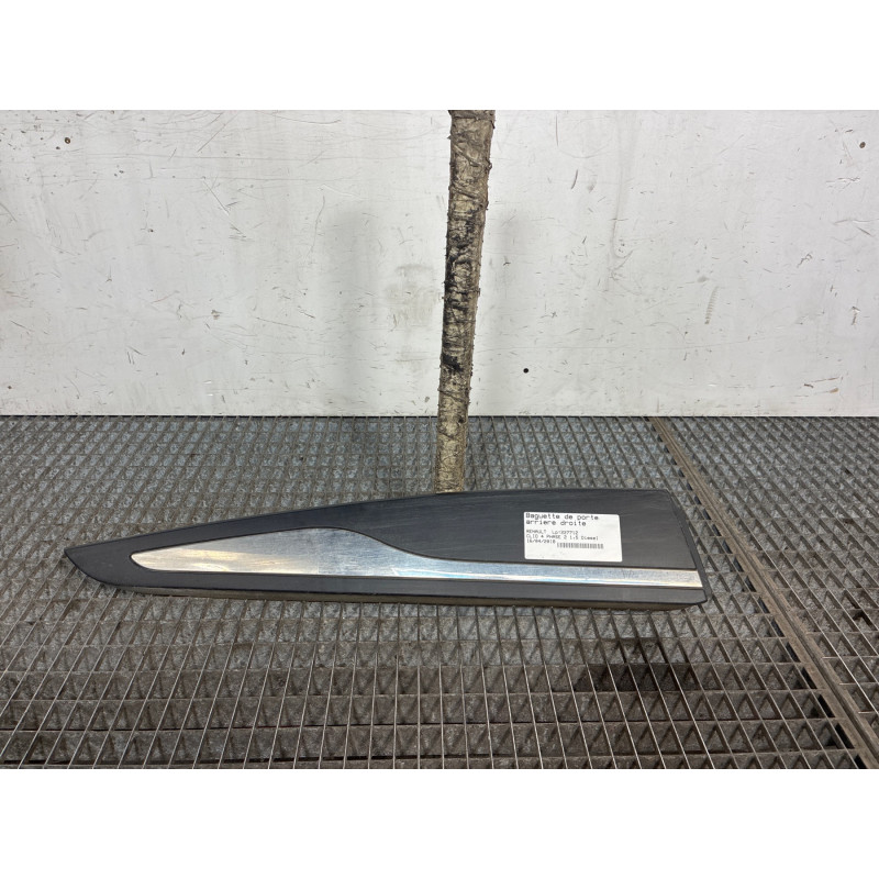 Baguette de porte arriere droite RENAULT CLIO 4 Photo n°1
