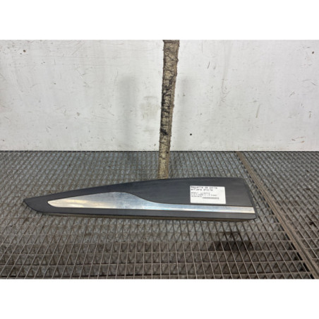 Baguette de porte arriere droite RENAULT CLIO 4 Photo n°1