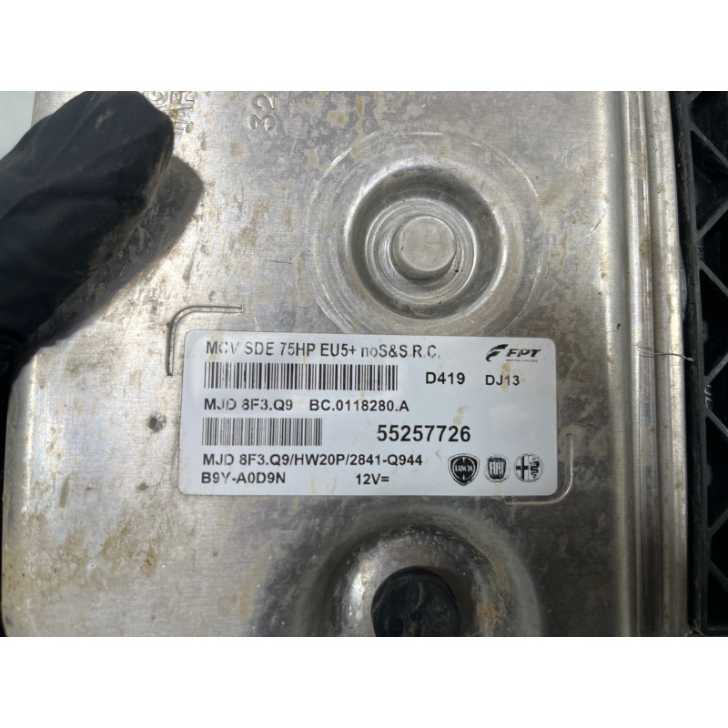 Calculateur moteur PEUGEOT BIPPER Photo n°4