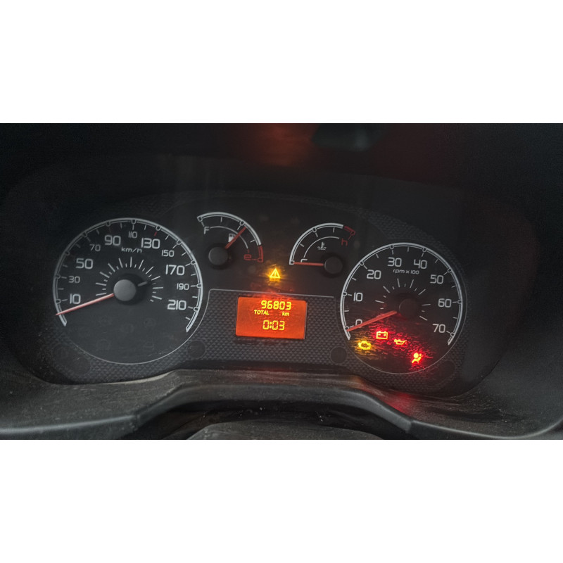 Calculateur moteur PEUGEOT BIPPER Photo n°17