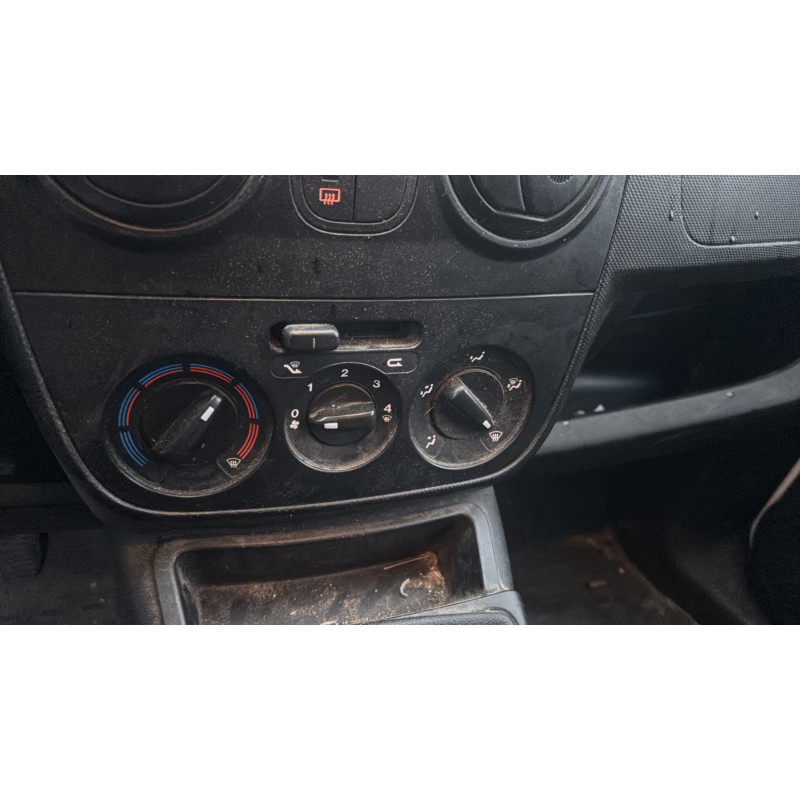 Calculateur moteur PEUGEOT BIPPER Photo n°20