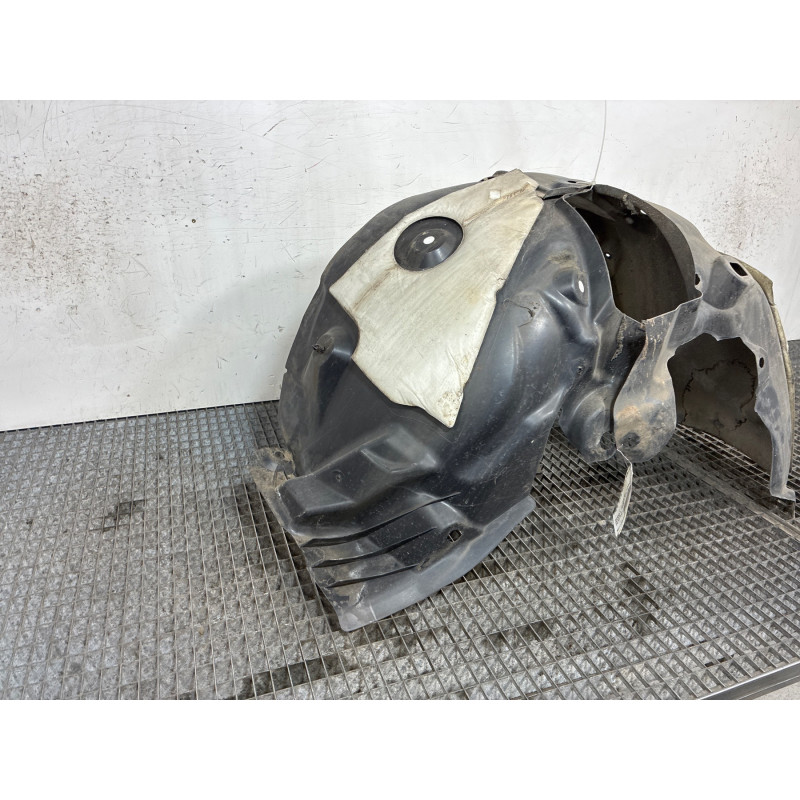 Pare boue avant gauche RENAULT MEGANE 3 Photo n°1