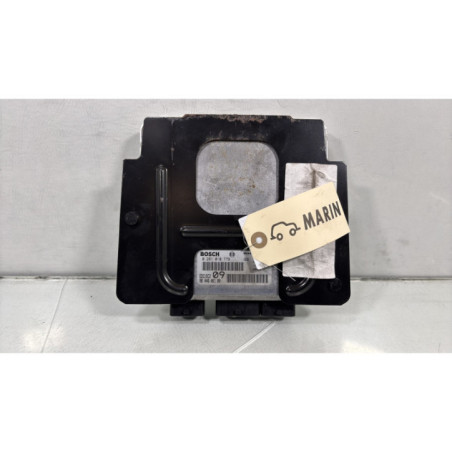 Calculateur moteur PEUGEOT 307