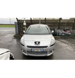 Calculateur moteur PEUGEOT 5008 1