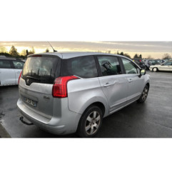 Calculateur moteur PEUGEOT 5008 1