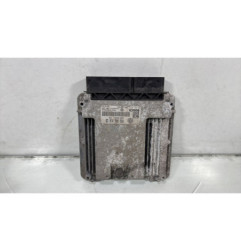 Calculateur moteur VOLKSWAGEN GOLF 5