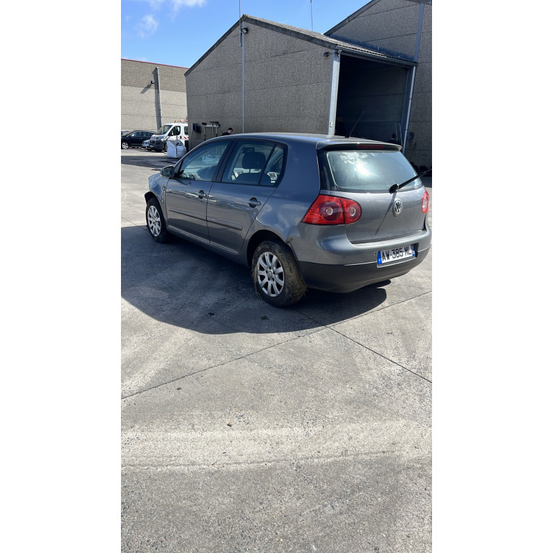 Calculateur moteur VOLKSWAGEN GOLF 5 Photo n°9