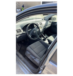 Calculateur moteur VOLKSWAGEN GOLF 5