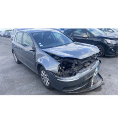Calculateur moteur VOLKSWAGEN GOLF 5