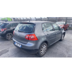 Calculateur moteur VOLKSWAGEN GOLF 5