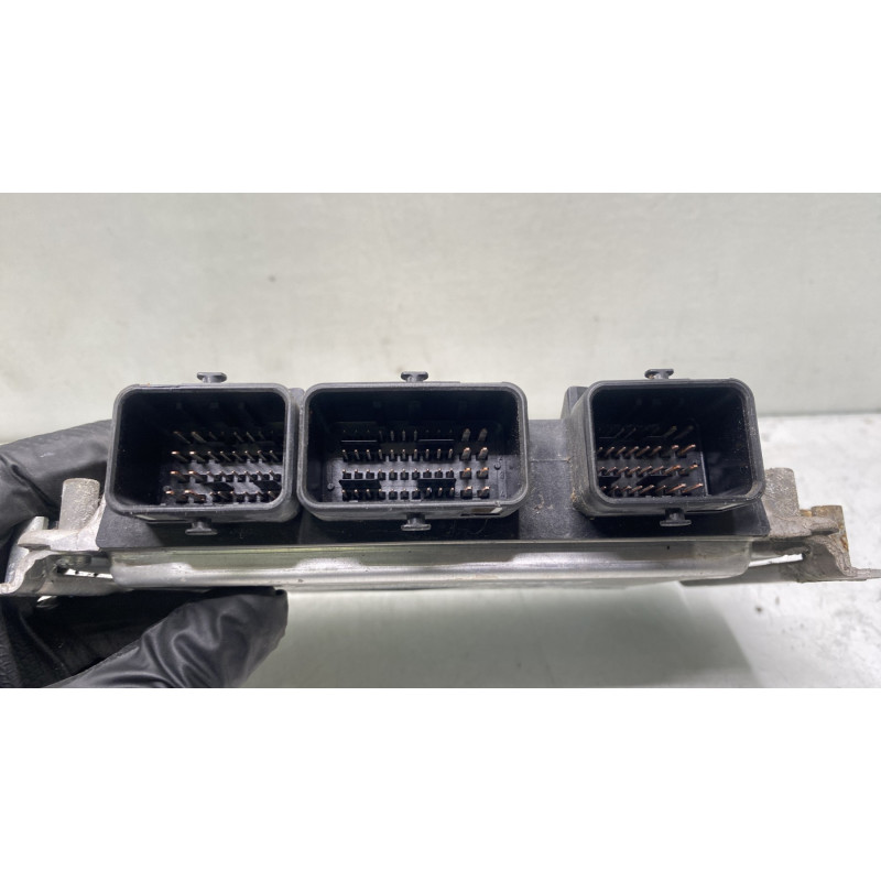 Calculateur moteur PEUGEOT 206 Photo n°4