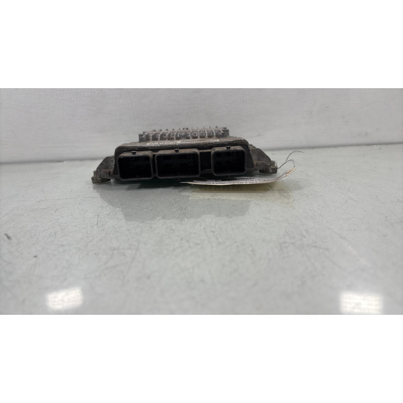 Calculateur moteur PEUGEOT PARTNER 1 Photo n°4