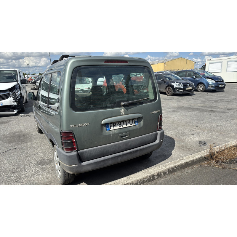 Calculateur moteur PEUGEOT PARTNER 1 Photo n°9