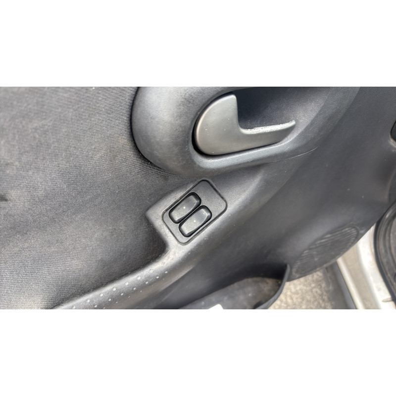 Calculateur moteur OPEL CORSA C Photo n°13