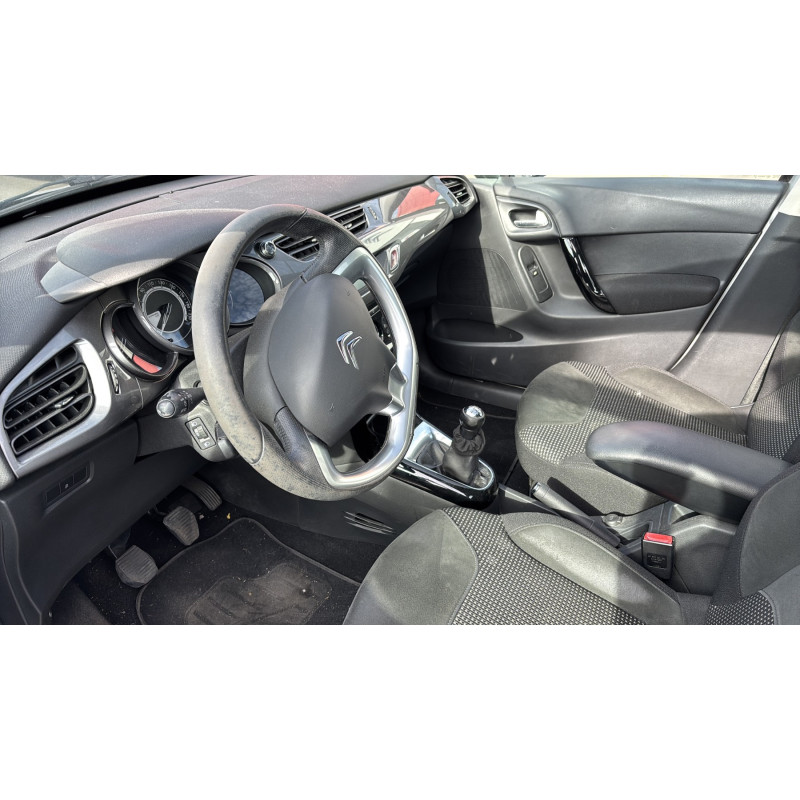 Calculateur moteur CITROEN C3 2 Photo n°9