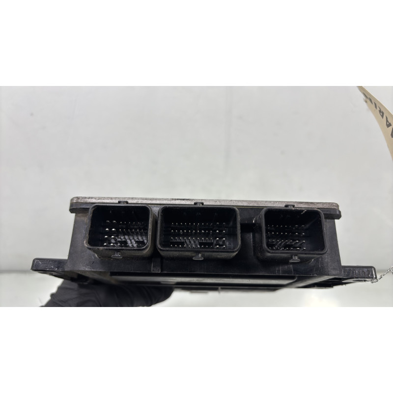 Calculateur moteur DACIA SANDERO 1 Photo n°3