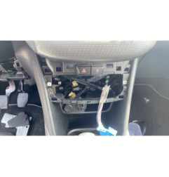 Calculateur moteur PEUGEOT 2008 1