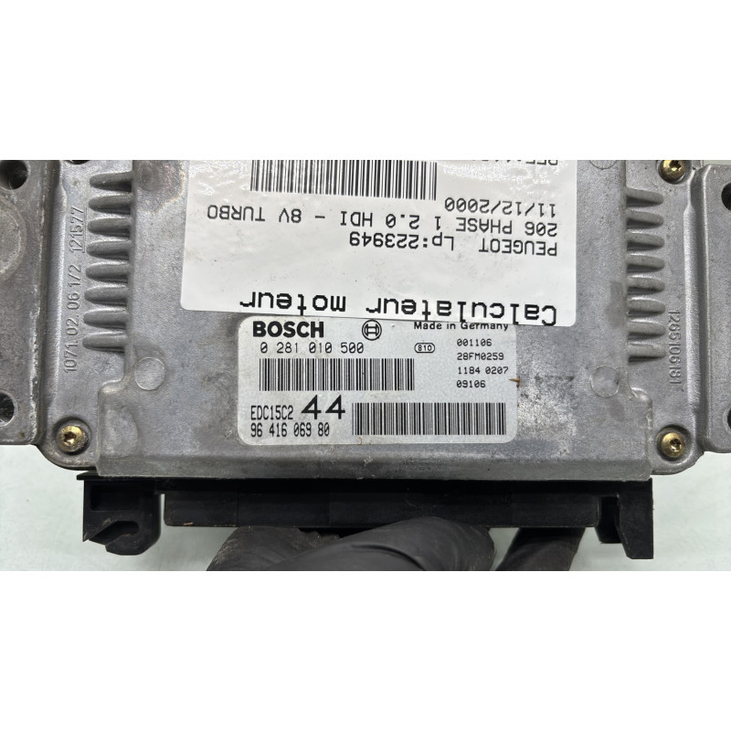 Calculateur moteur PEUGEOT 206 Photo n°4
