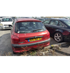 Calculateur moteur PEUGEOT 206
