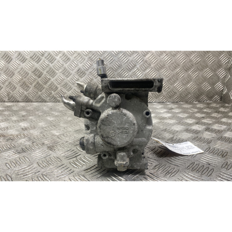 Compresseur clim HYUNDAI IX 35 Photo n°3