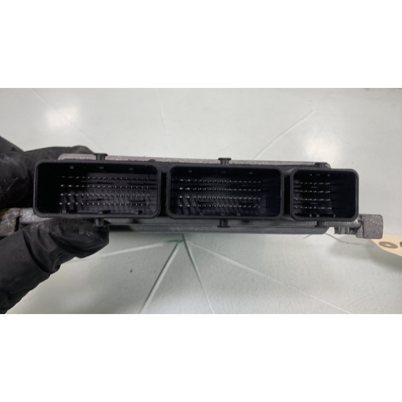 Calculateur moteur DACIA DUSTER 1 Photo n°5
