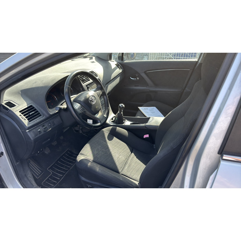 Compresseur clim TOYOTA AVENSIS 3 Photo n°7
