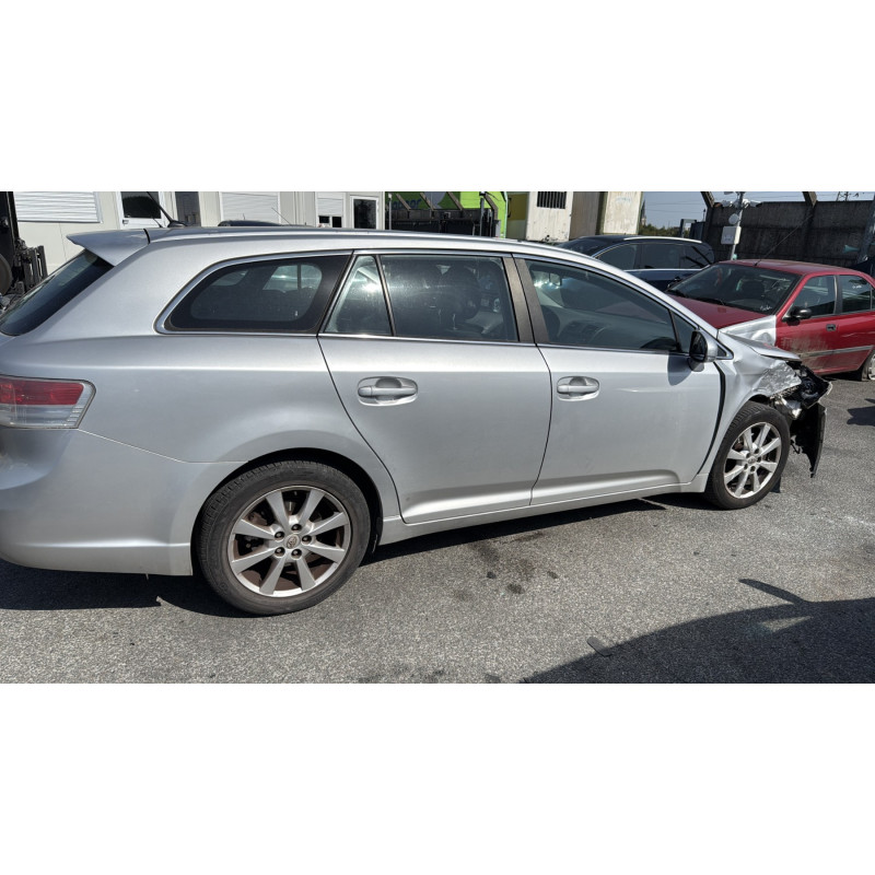 Compresseur clim TOYOTA AVENSIS 3 Photo n°13