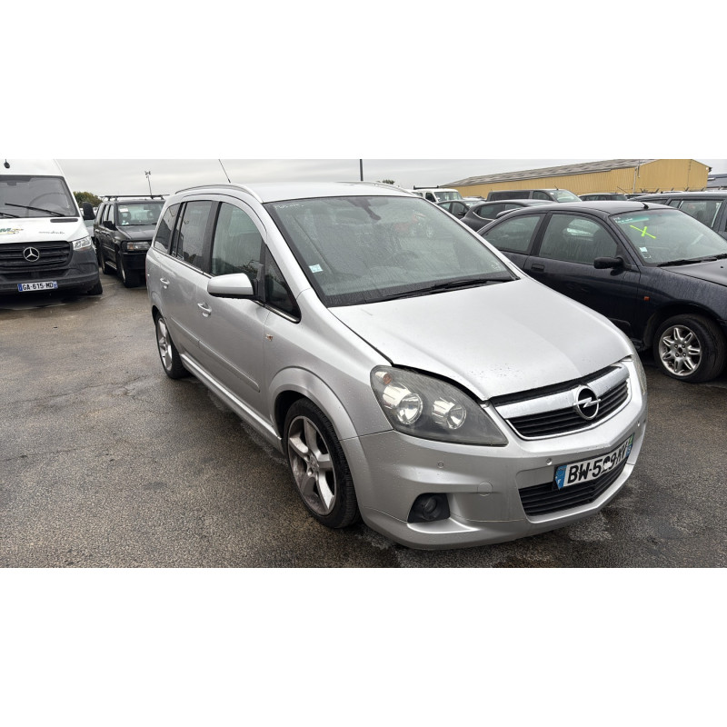 Alternateur OPEL ZAFIRA B Photo n°5