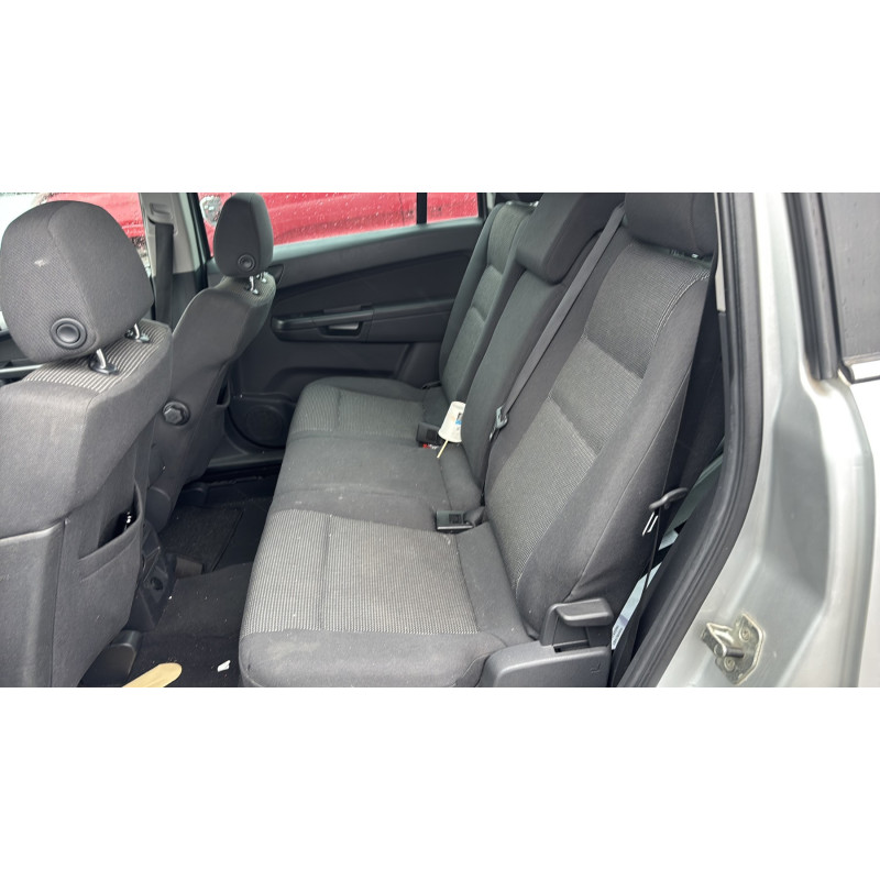 Alternateur OPEL ZAFIRA B Photo n°17