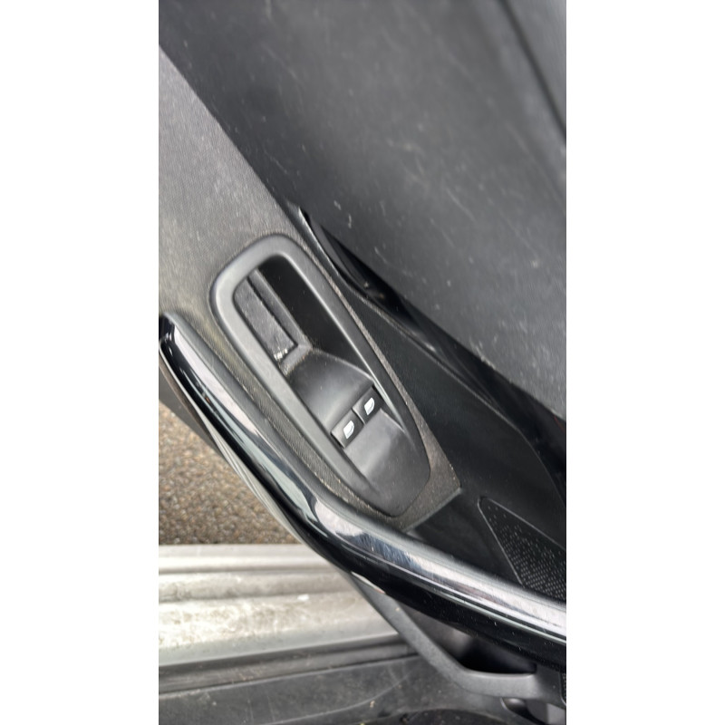 Calculateur moteur PEUGEOT 208 1 Photo n°14