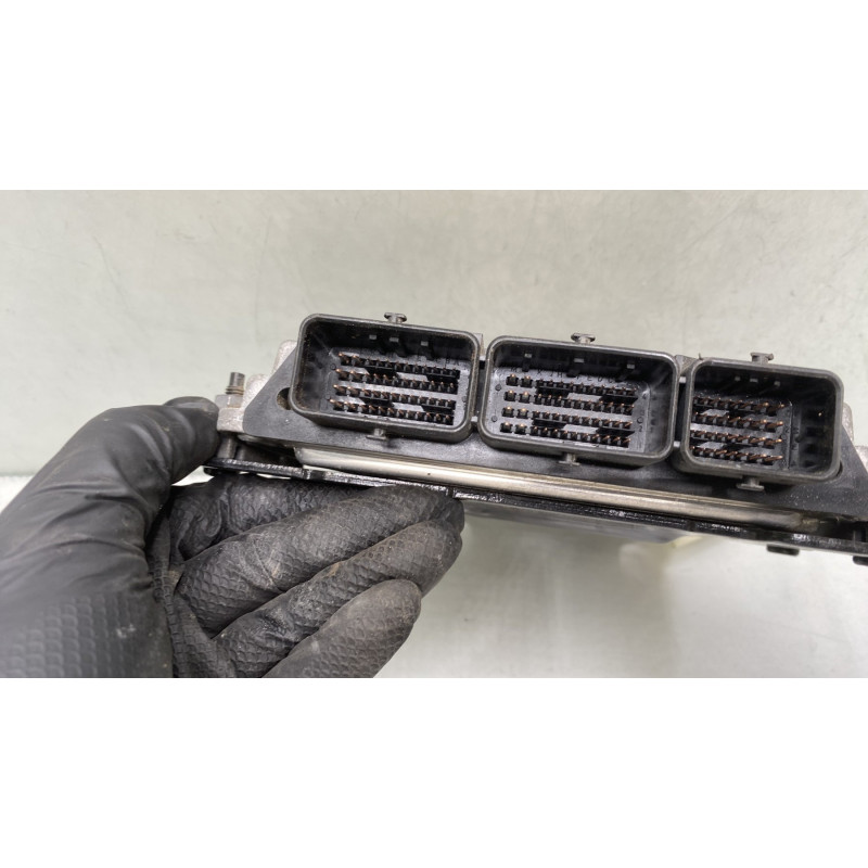 Calculateur moteur RENAULT GRAND SCENIC 2 Photo n°4