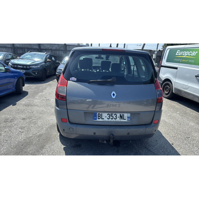 Calculateur moteur RENAULT GRAND SCENIC 2 Photo n°9
