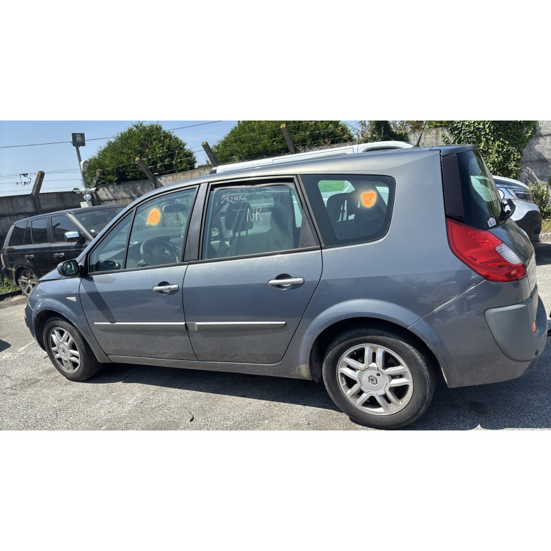 Calculateur moteur RENAULT GRAND SCENIC 2 Photo n°11