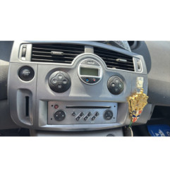 Calculateur moteur RENAULT GRAND SCENIC 2