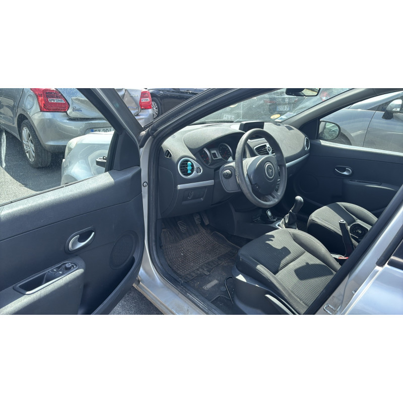 Demarreur RENAULT CLIO 3 Photo n°9