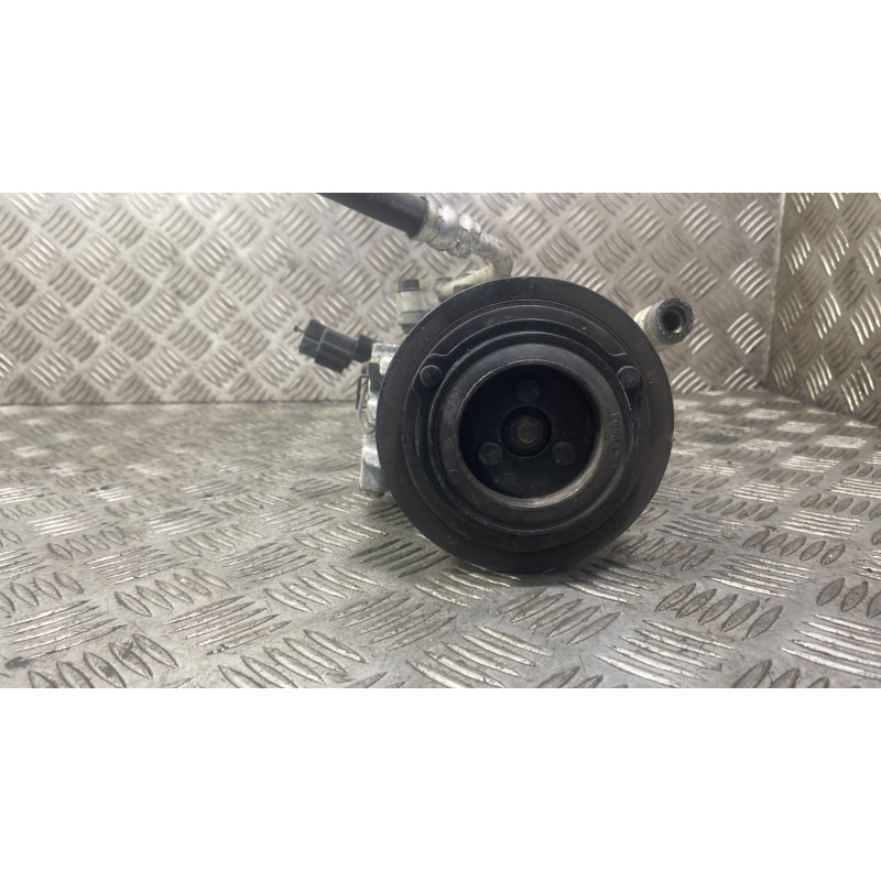 Compresseur clim HYUNDAI I 20 1 Photo n°3