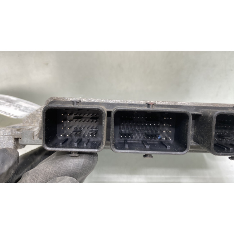 Calculateur moteur RENAULT GRAND MODUS Photo n°3