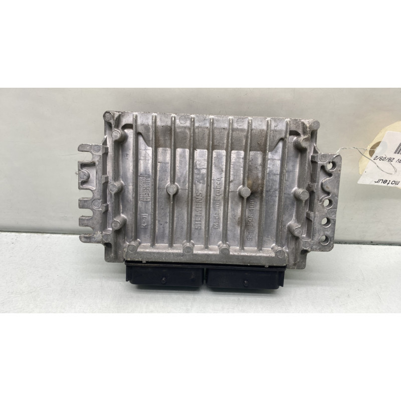 Calculateur moteur RENAULT CLIO 2 Photo n°4