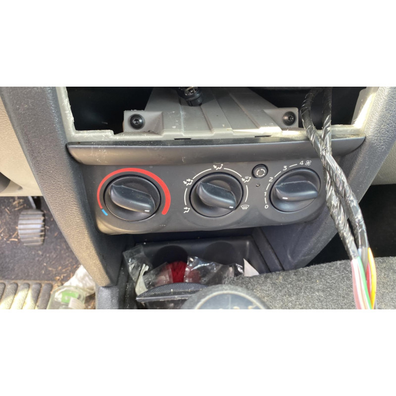 Calculateur moteur RENAULT CLIO 2 Photo n°20