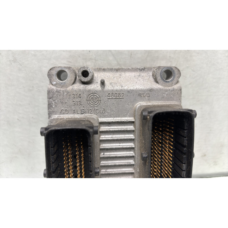 Calculateur moteur OPEL CORSA C Photo n°4