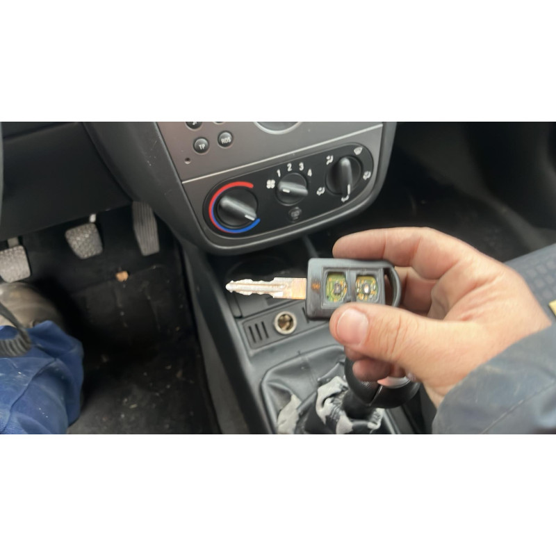 Calculateur moteur OPEL CORSA C Photo n°12